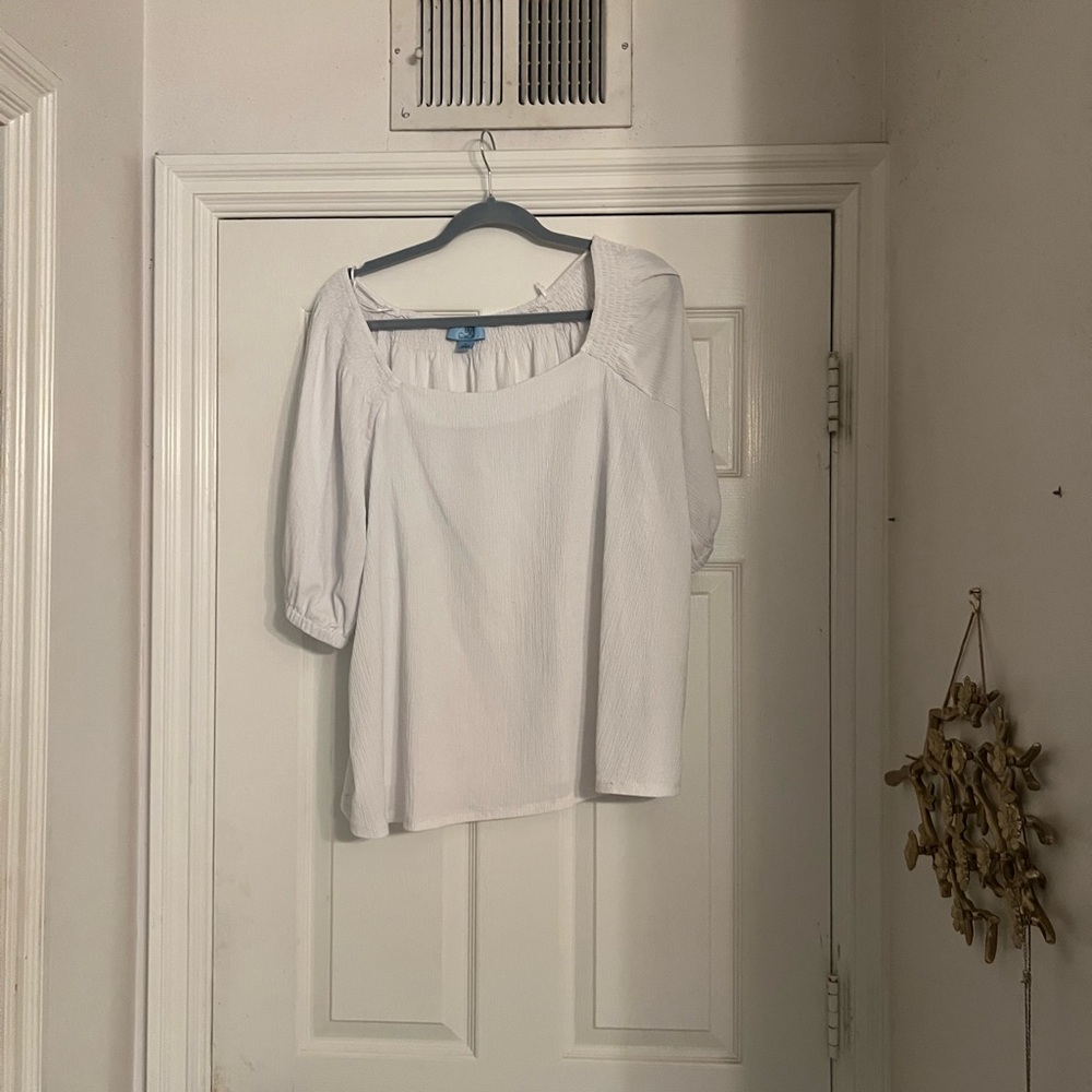 Women's White Top